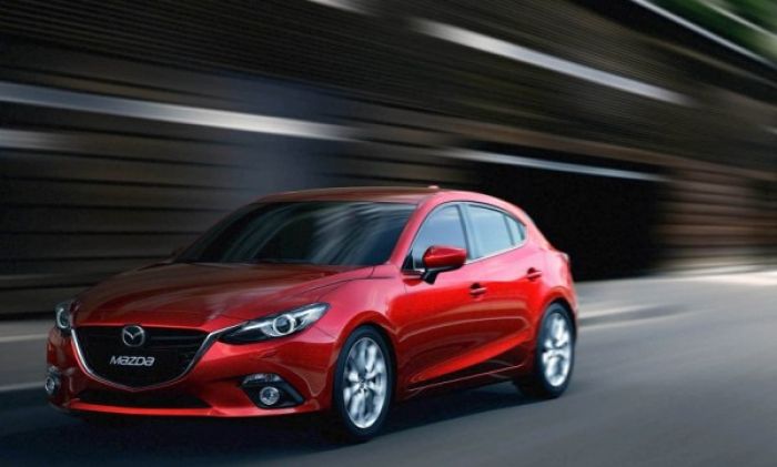Mazda представила новинку с гибридным двигателем