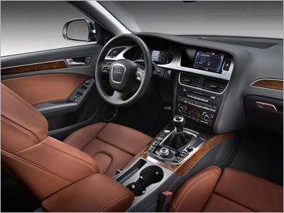 Салон нового Audi A4 Avant