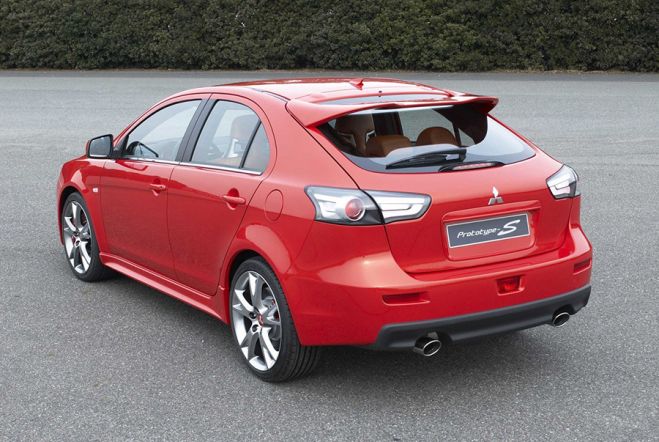 Спортивный седан Mitsubishi Lancer Sportback