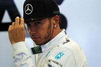 Льюис Хэмильтон выиграл первый российский этап Формулы-1