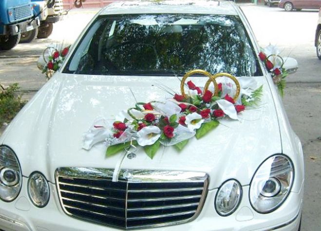 Как выбрать свадебный автомобиль?