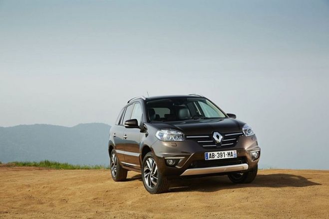Обновленный Renault Koleos начинают продавать в России