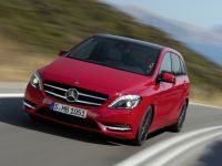 Новый компактвэн Mercedes B-Class представили в Париже