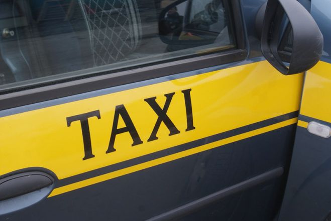 Выбор службы такси