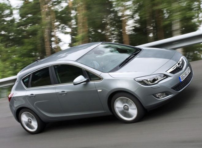 Opel Astra J - стильный и динамичный хэтчбек