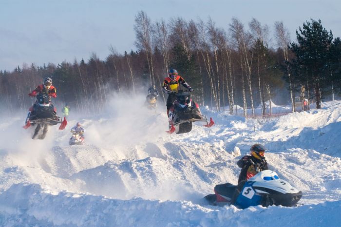 Оттепель не помешает проведению финала Кубка России по кроссу на снегоходах