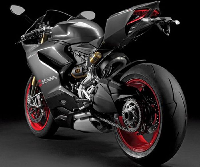 Ducati посвятил новый мотоцикл Айртону Сенне