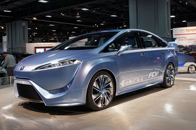Toyota FCV-R будет работать на водороде