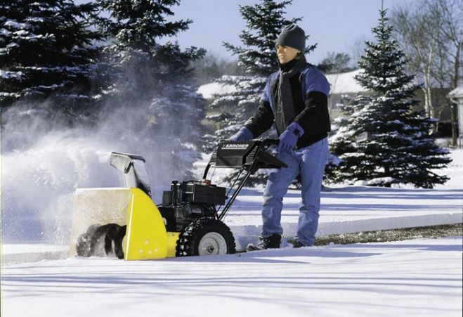 Преимущества машин Karcher для уборки снега
